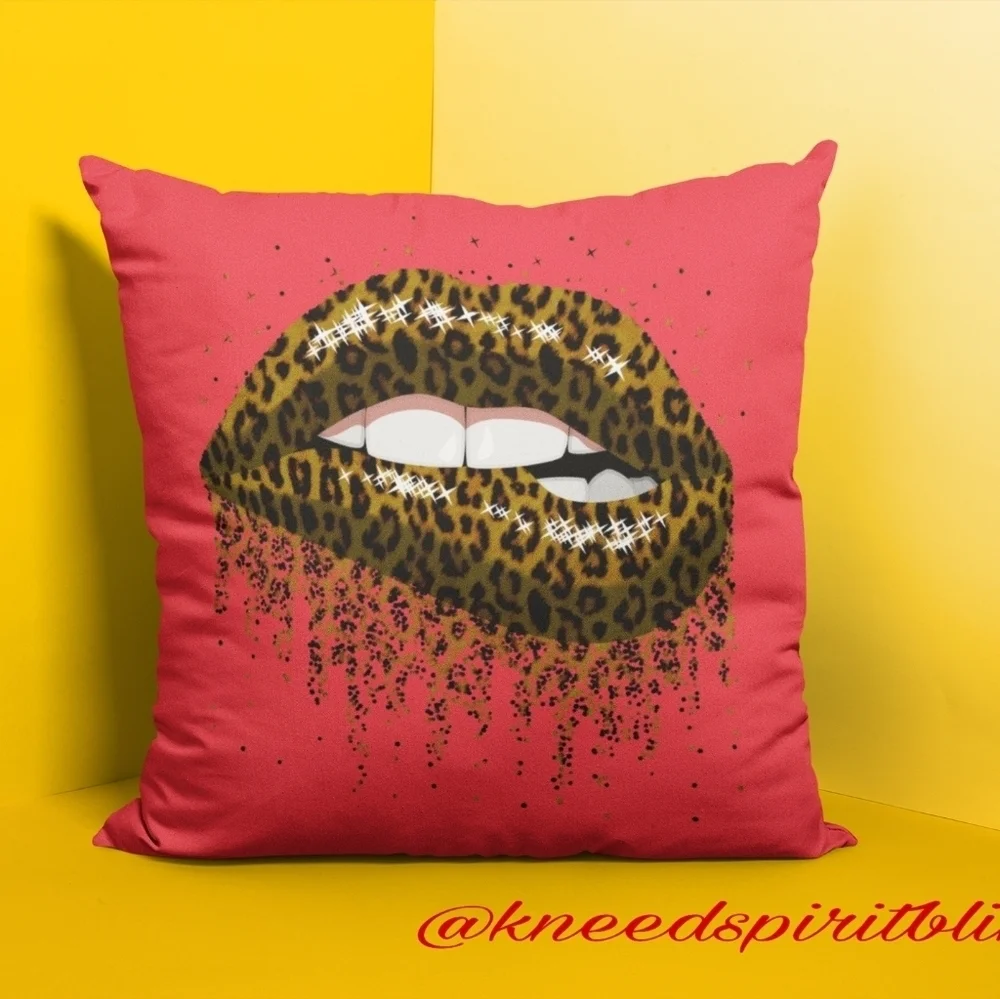 Custom Pillows‎